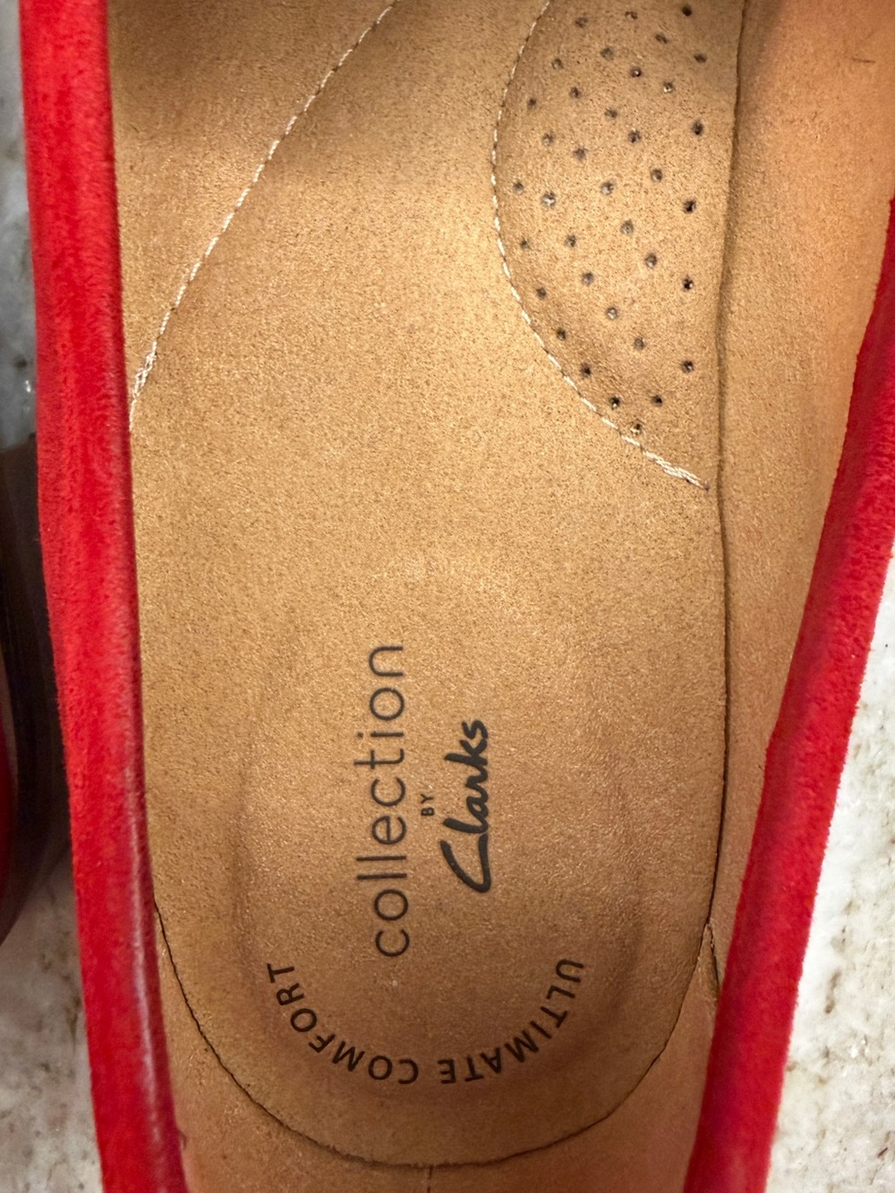 Clarks Ultimate Comfort Collection Women’s Vibrant Red Suede Penny Loafers - Picture 2 of 7